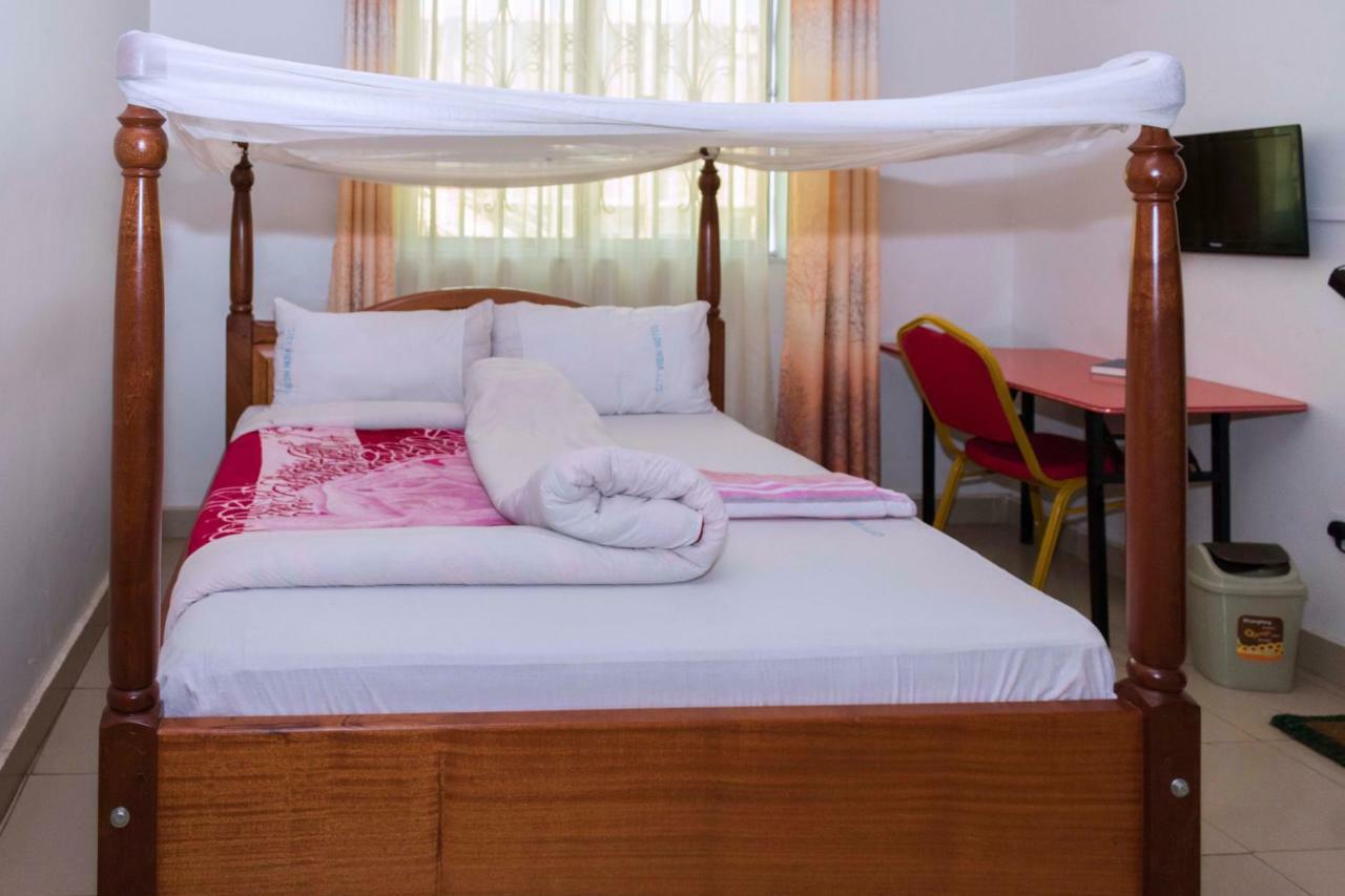 Relief Motel Fort Portal Kültér fotó